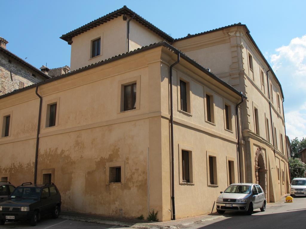 Palazzo Bonfranceschi Bed & Breakfast Belforte del Chienti Exterior photo